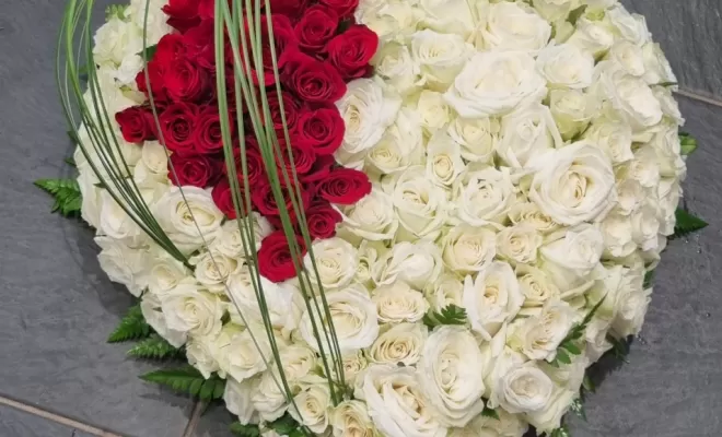 cœur de roses pour deuil 