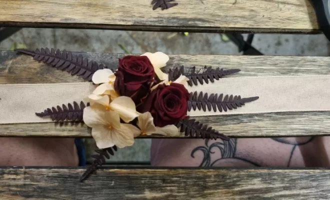 Réalisation d'un Mariage rouge bordeaux et pèche , Audenge, Fleur à Fleur