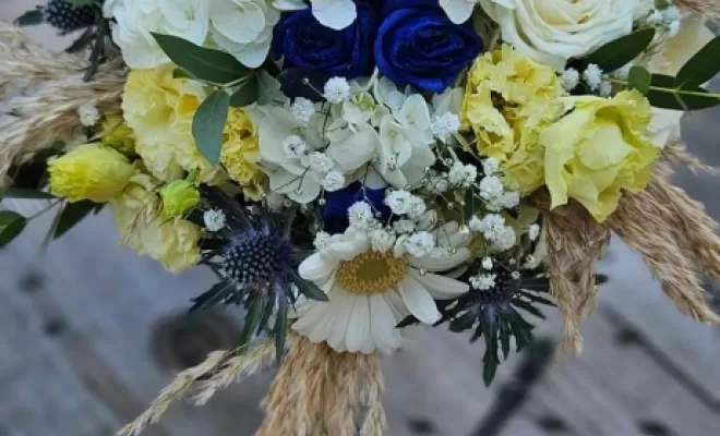 Bouquet de Mariée blanc et bleu 
